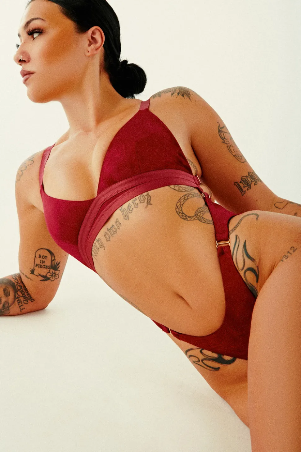 Women CXIX Body & Jumpsuits*Aphrodite Bodysuit - Maroon Suede