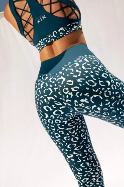 Women CXIX Tees & Tops*Nyx Top: Twilight Leopard
